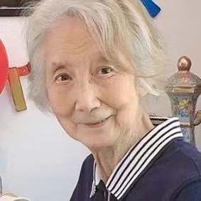92歲的開心果奶奶感恩分享：我真的沒有想過我還能不吃藥不打針，用十三推+精油的威力把肺積水給推出去了！